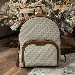Michael Kors Jaycee Vanilla Backpack